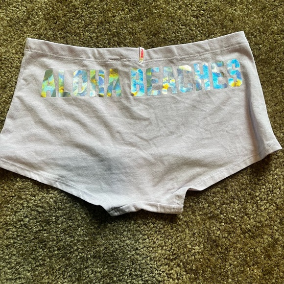 PINK Victoria’s Secret panties - Picture 3 of 3